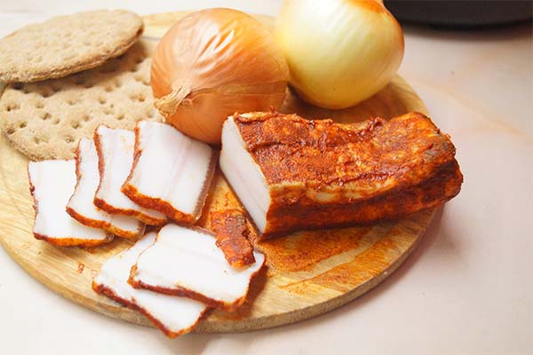 Comment enlever l'excès de sel du lard fumé