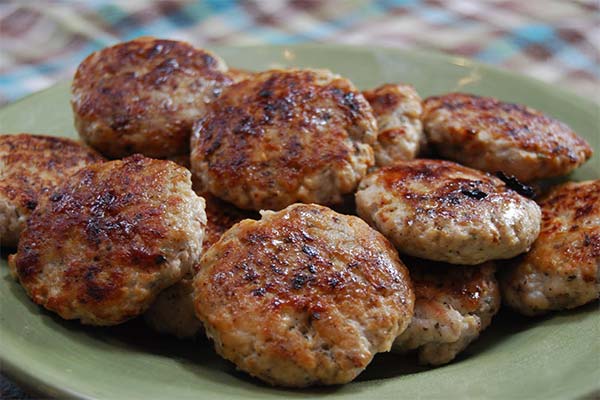 Recette étape par étape de côtelettes juteuses et savoureuses