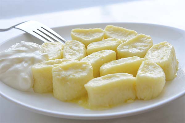 Warenyky mit Quark